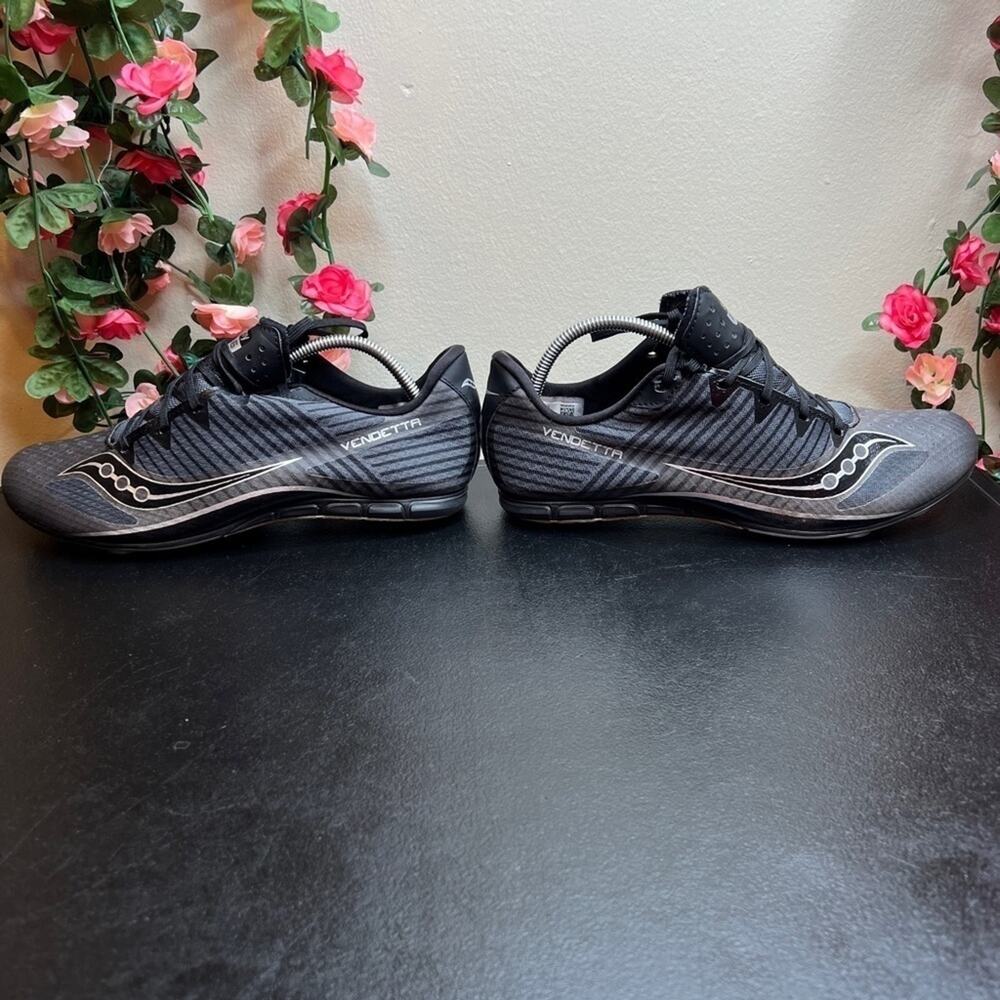 Saucony Vendetta 2 Track & Field Spikes Men’s 10 Gray Black Racing Shoes 🌹